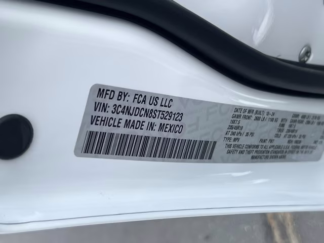 2025 Bright White Clearcoat Jeep Compass Limited 4X4 SUV