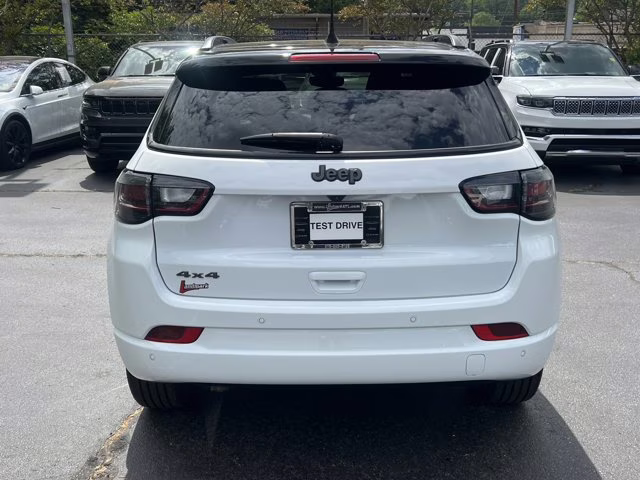 2025 Bright White Clearcoat Jeep Compass Limited 4X4 SUV
