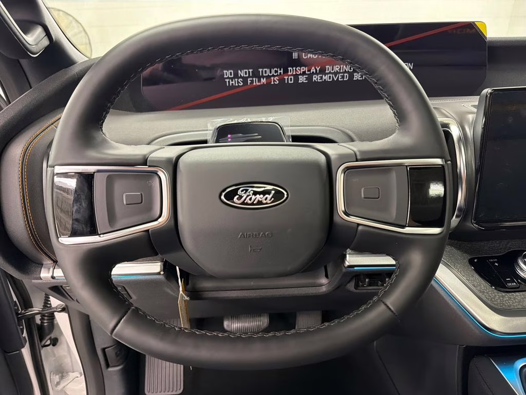 2026 STAR WHITE TRI-COAT Ford Expedition Tremor 4X4 SUV