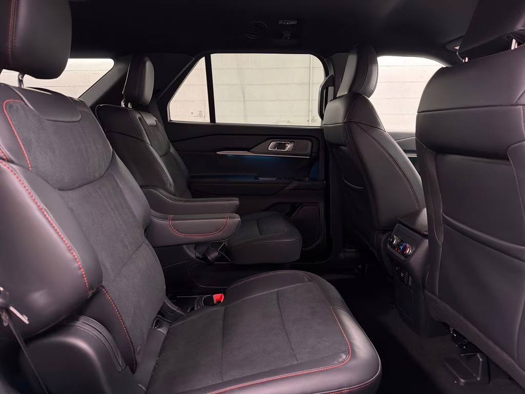 2026 AGATE BLACK Ford Explorer ST 4X4 SUV