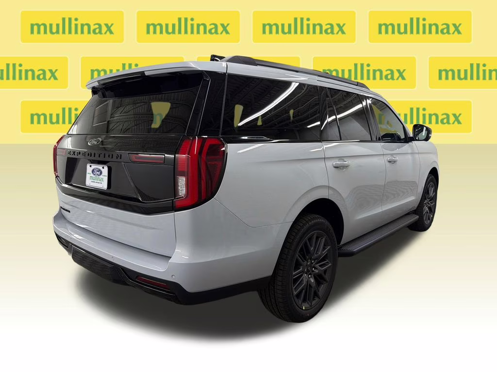 2026 SPACE SILVER Ford Expedition Platinum 4X4 SUV