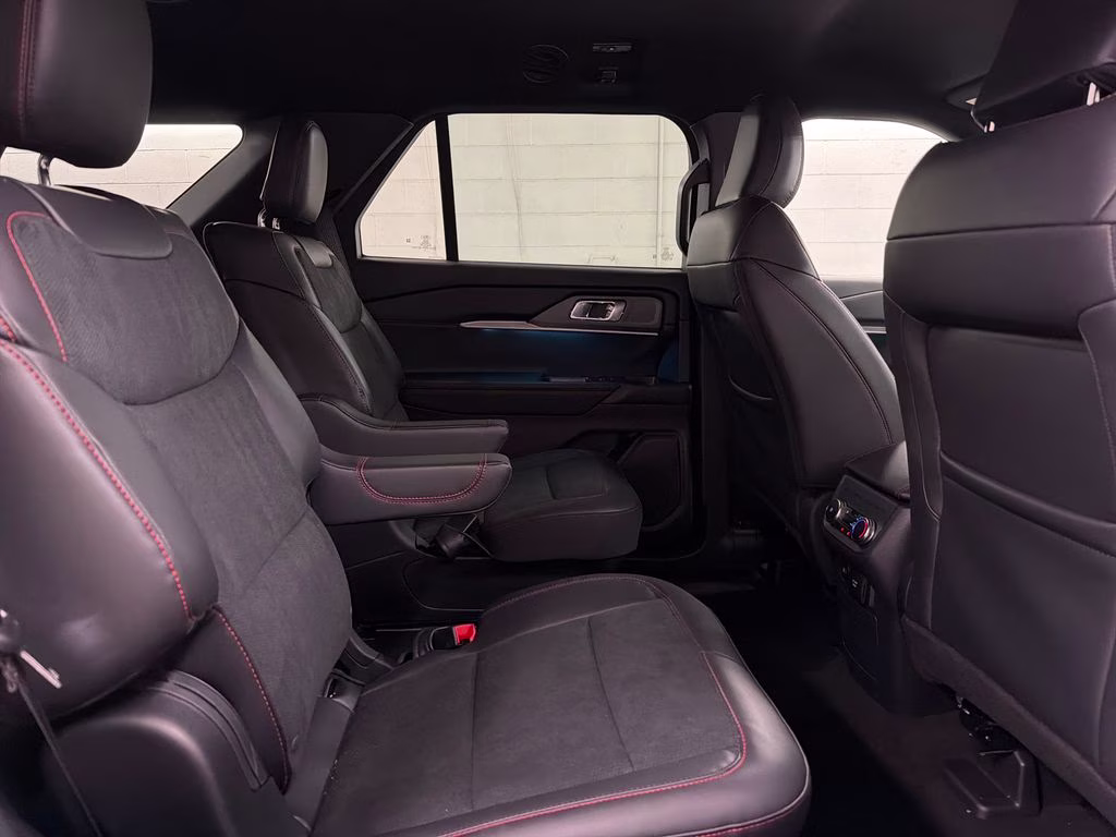 2026 AGATE BLACK Ford Explorer ST 4X4 SUV