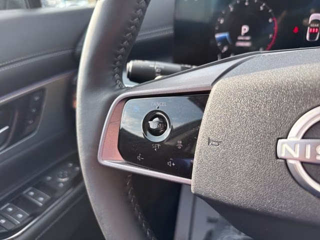 2025 Boulder Gray Pearl/Super Black Nissan Murano SL AWD SUV