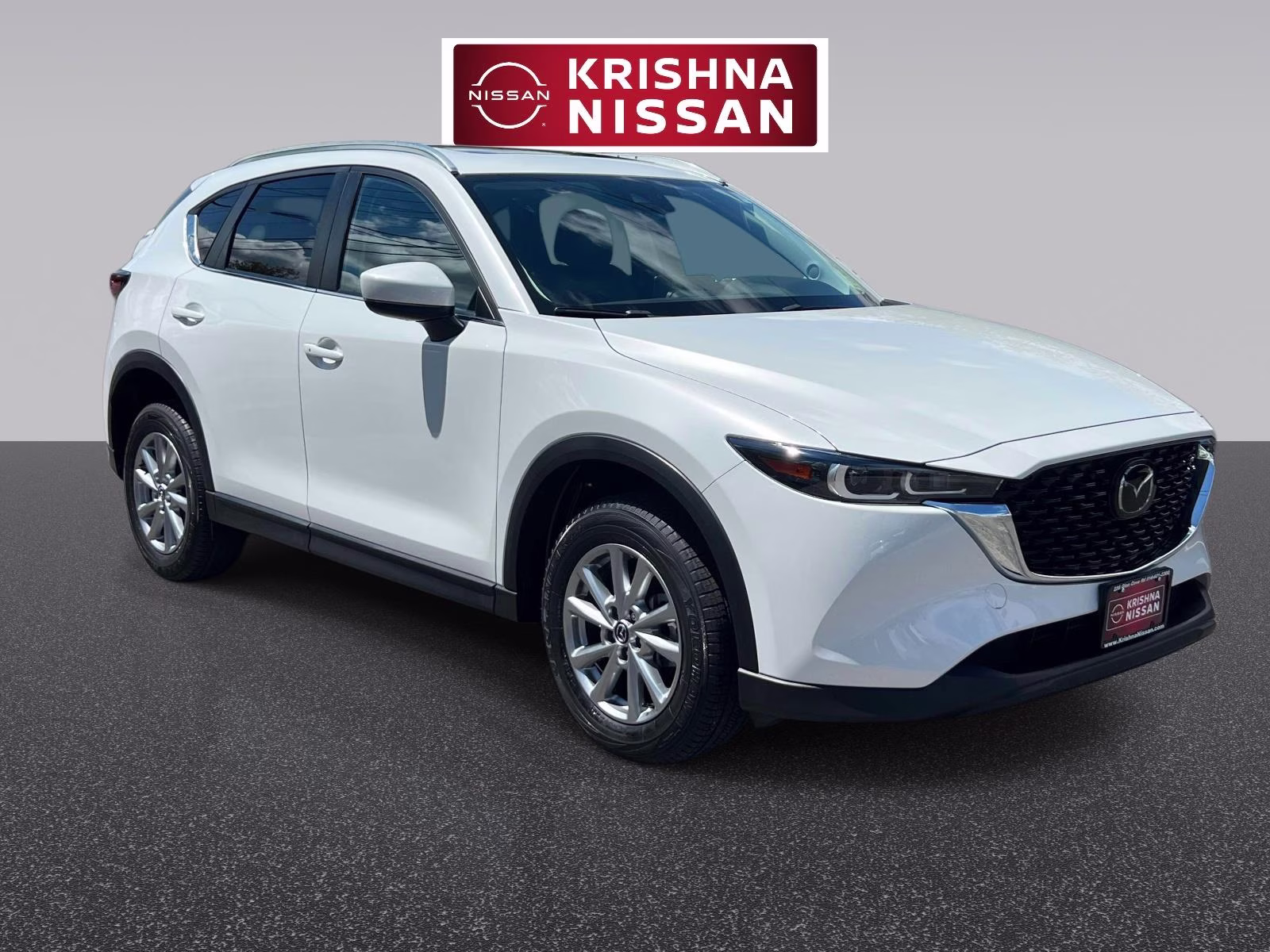 2023 Mazda CX-5 S Preferred package Auto AWD's photo