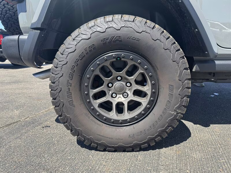 2023 Sting-Gray Clear Coat Jeep Wrangler Rubicon 392 ONE TOUCH ROOF!! 4X4 SUV