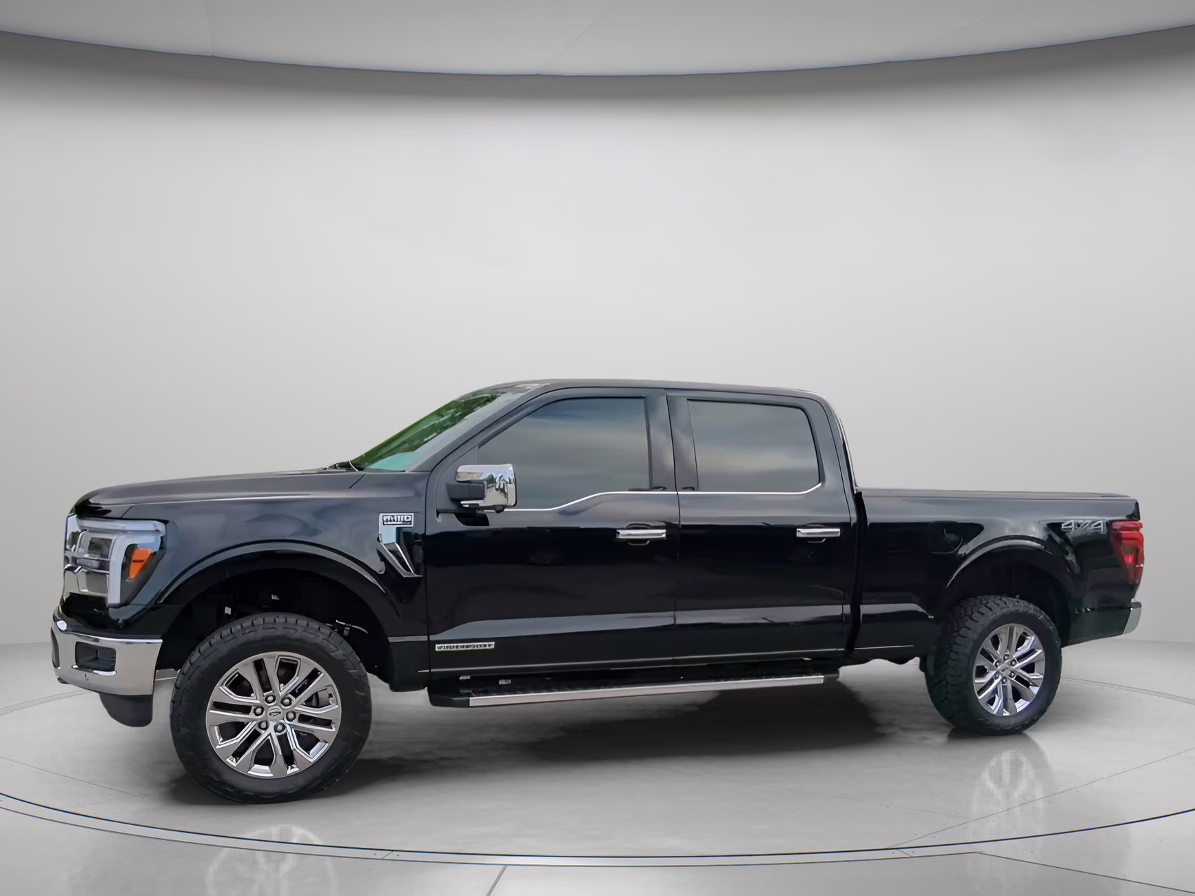 2025 Agate Black Metallic Ford F-150 LARIAT Crew Cab Pickup 4X4 Truck