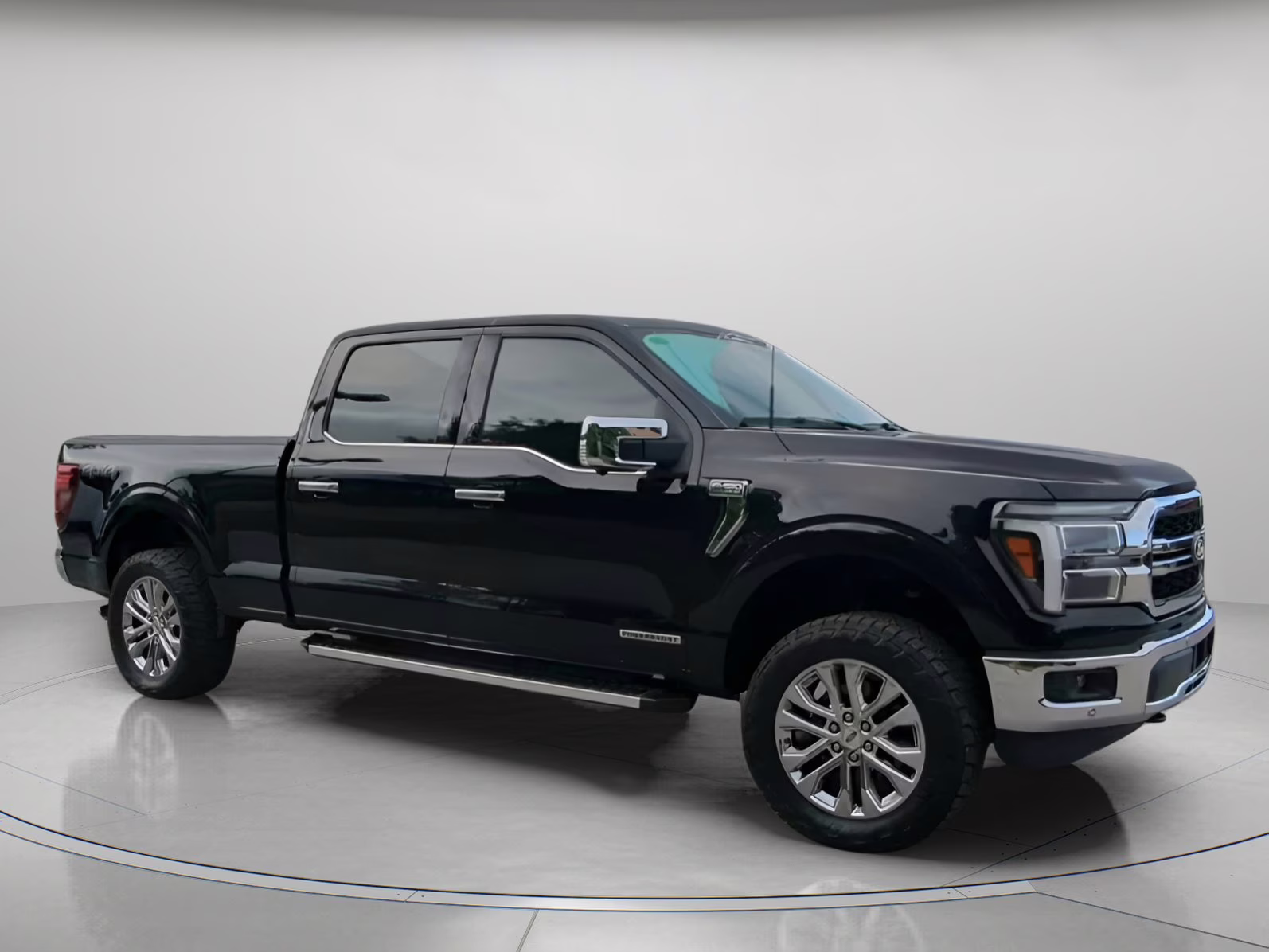 2025 Agate Black Metallic Ford F-150 LARIAT Crew Cab Pickup 4X4 Truck