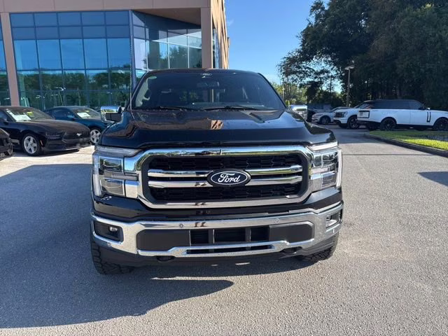 2025 Agate Black Metallic Ford F-150 LARIAT Crew Cab Pickup 4X4 Truck