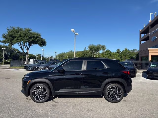 2025 Mosaic Black Metallic Chevrolet Trailblazer RS FWD SUV