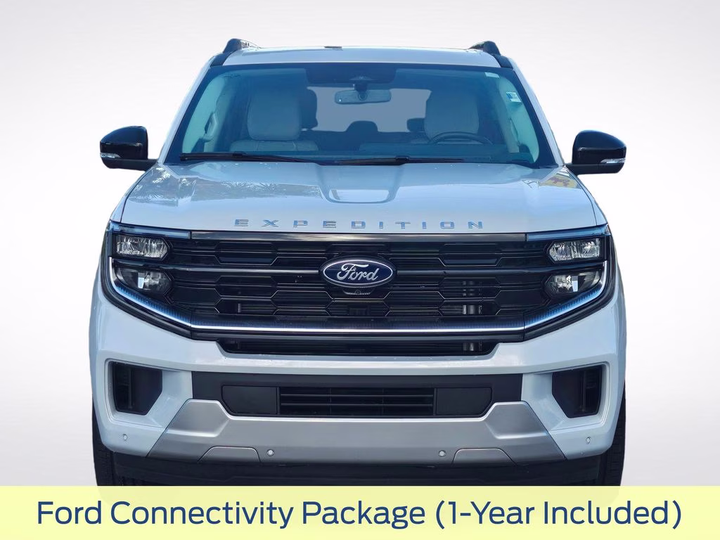 2026 Space Silver Metallic Ford Expedition Platinum 4X4 SUV