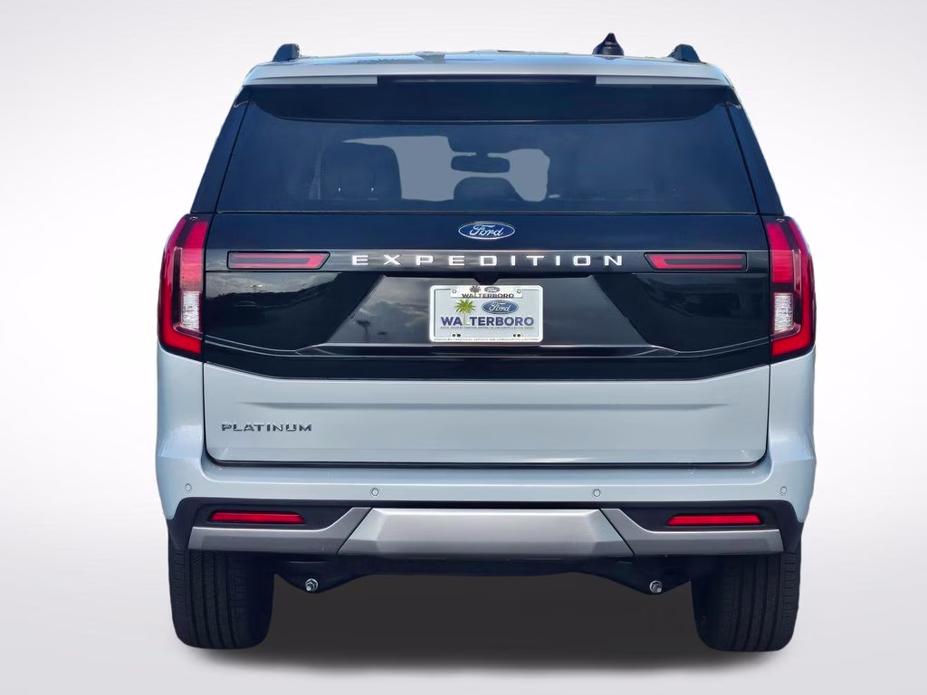 2026 Space Silver Metallic Ford Expedition Platinum 4X4 SUV