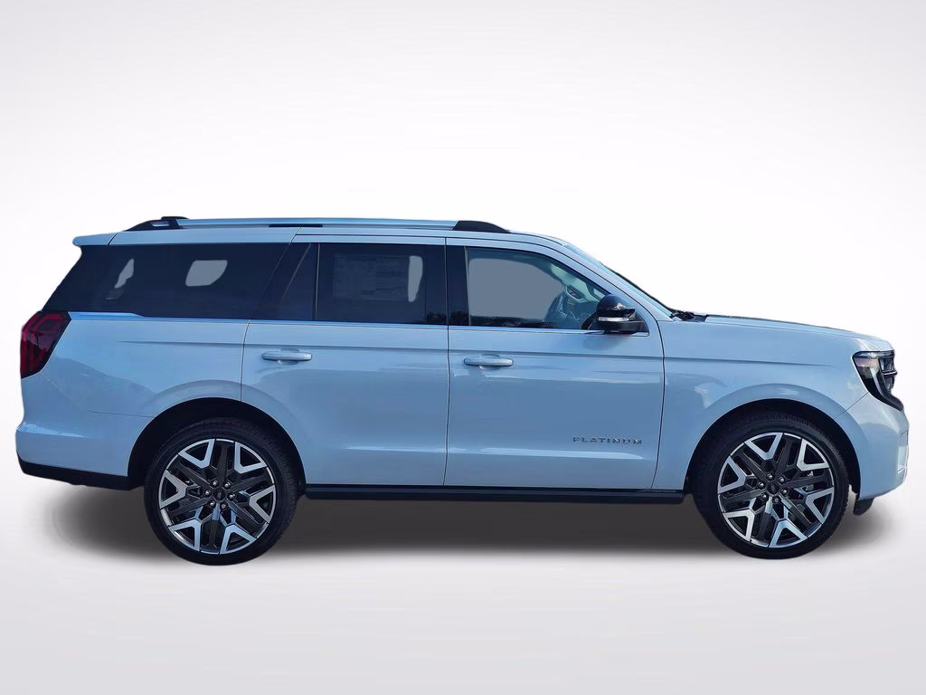 2026 Space Silver Metallic Ford Expedition Platinum 4X4 SUV