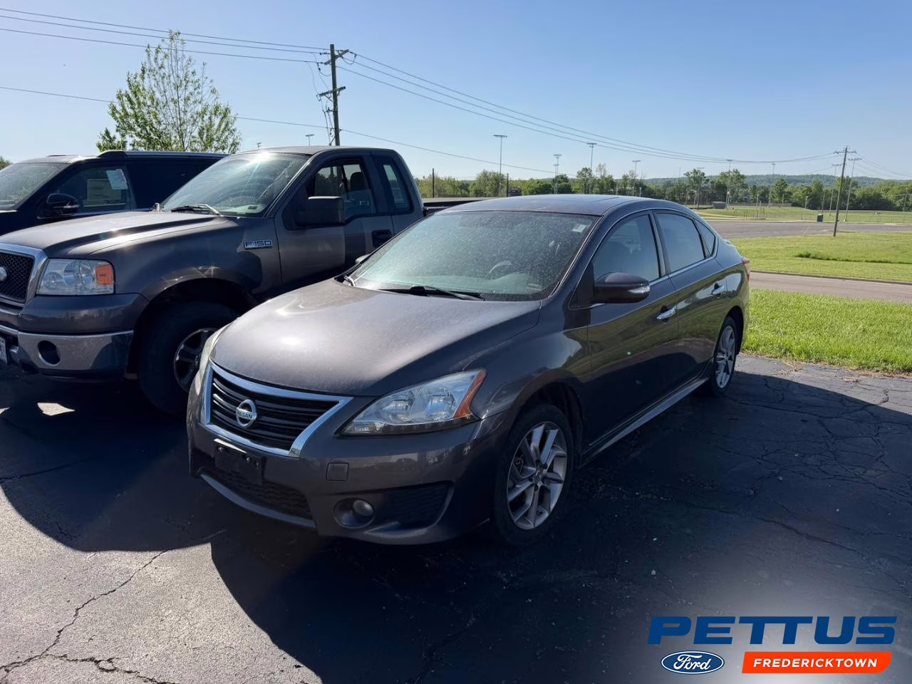 2015 Gun Metallic Nissan Sentra SR FWD Sedan