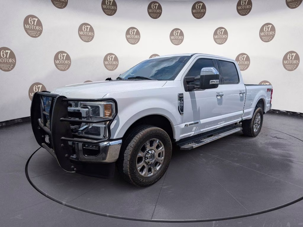 2020 Oxford White Ford Super Duty F-250 SRW Lariat 4X4 Truck
