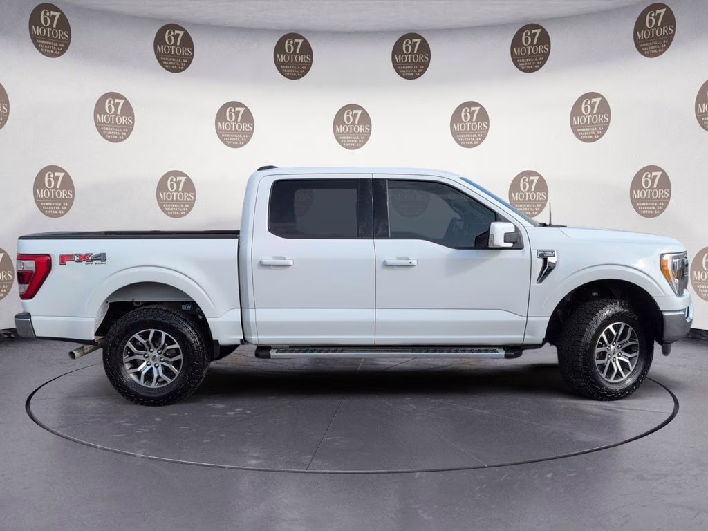 2022 Oxford White Ford F-150 Lariat 4X4 Truck