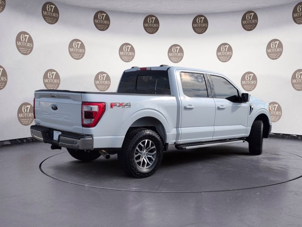 2022 Oxford White Ford F-150 Lariat 4X4 Truck