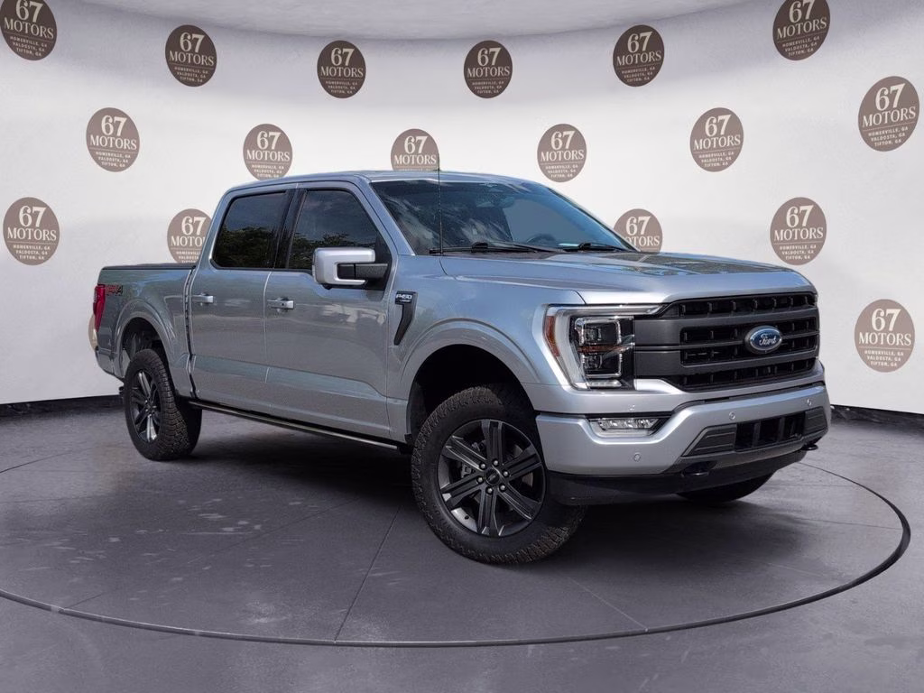 2023 Silver Metallic Ford F-150 Lariat 4X4 Truck