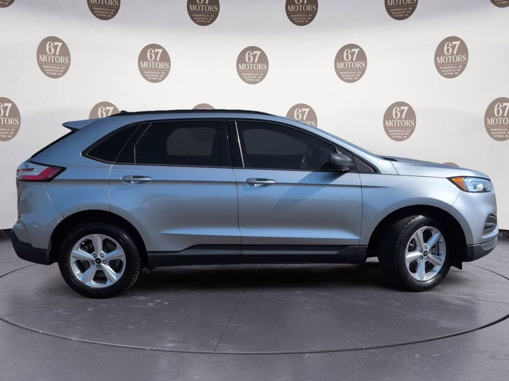 2024 Silver Metallic Ford Edge SE AWD SUV