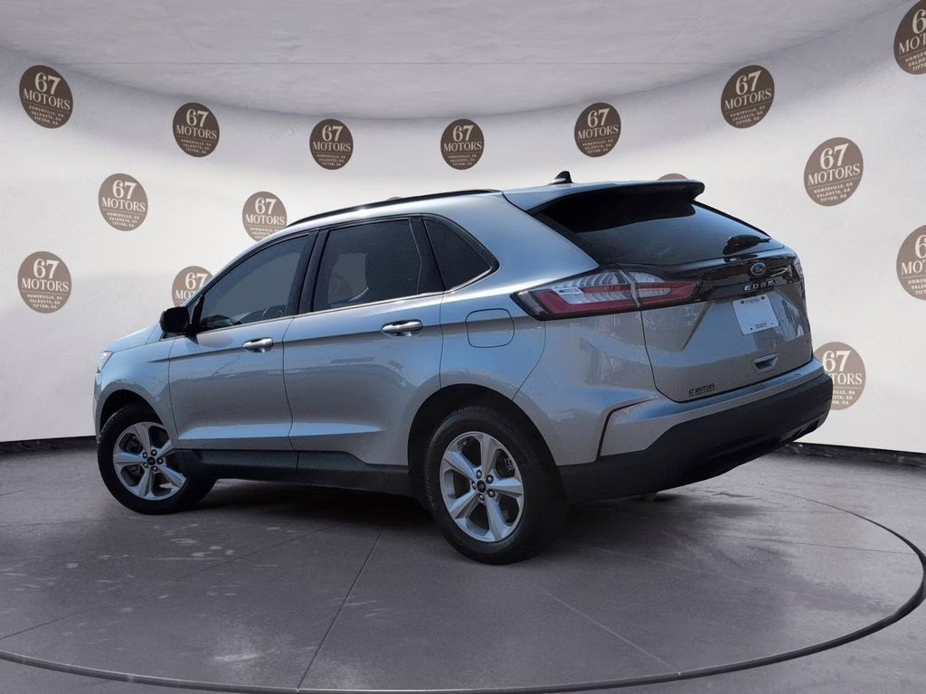 2024 Silver Metallic Ford Edge SE AWD SUV