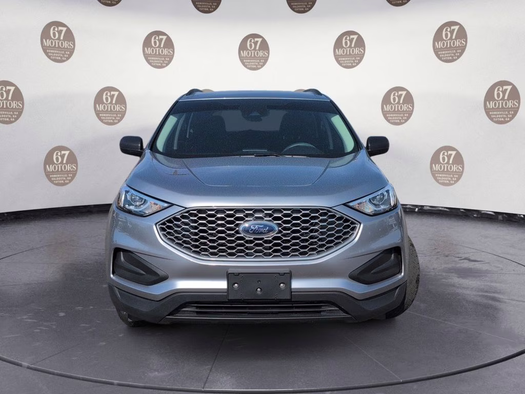 2024 Silver Metallic Ford Edge SE AWD SUV