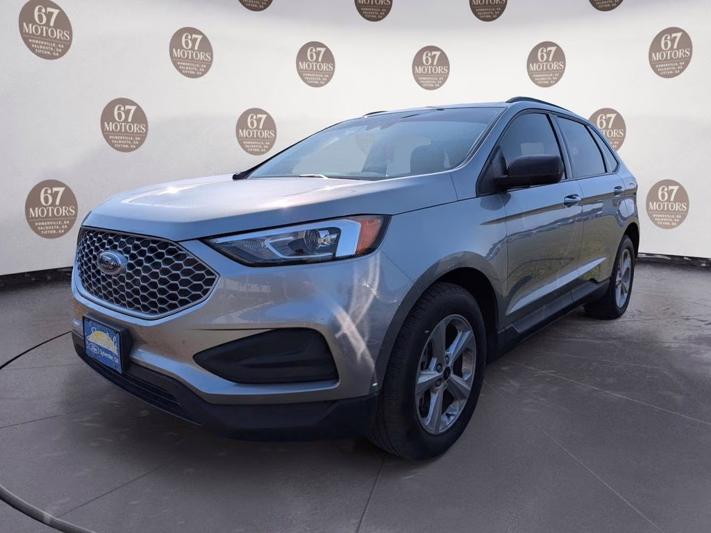 2024 Silver Metallic Ford Edge SE AWD SUV
