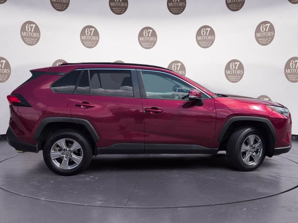 2022 Pearl Toyota RAV4 XLE FWD SUV
