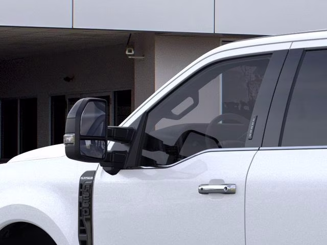 2026 White Ford Super Duty F-250 SRW Platinum 4X4 Truck