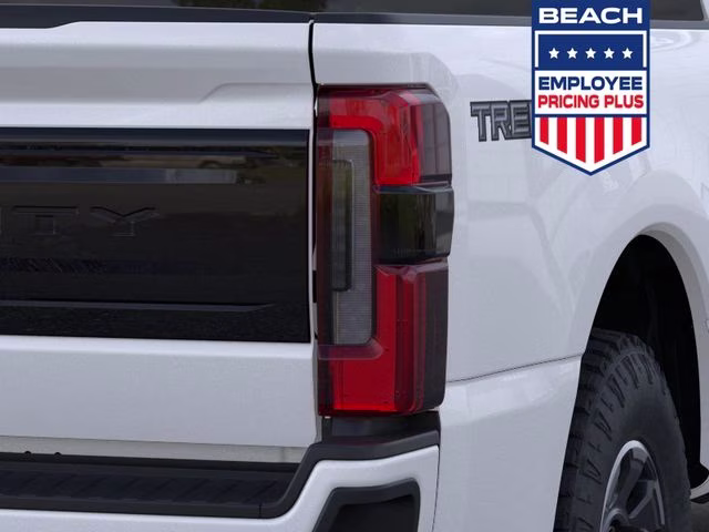 2026 White Metallic Ford Super Duty F-250 SRW Platinum 4X4 Truck
