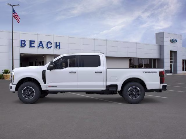 2026 White Ford Super Duty F-250 SRW Platinum 4X4 Truck