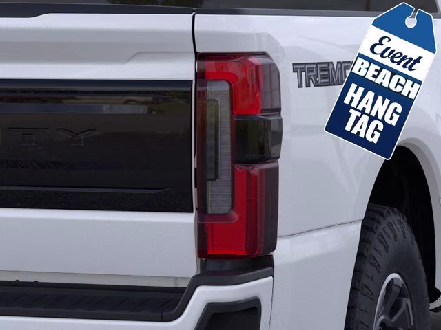 2026 White Metallic Ford Super Duty F-250 SRW Platinum 4X4 Truck