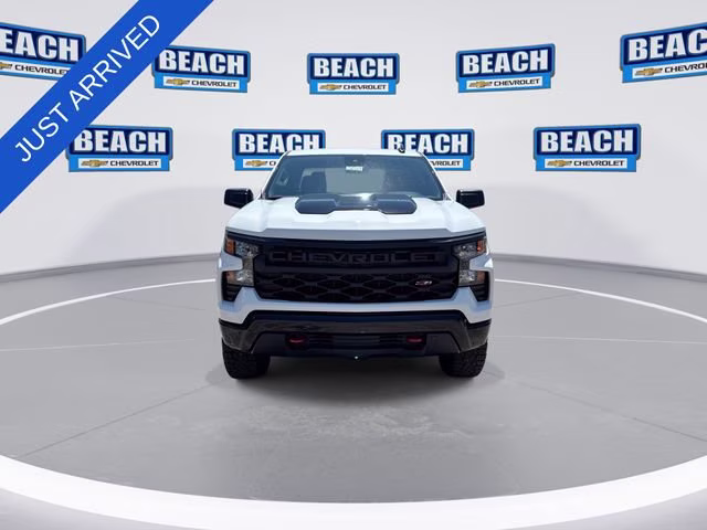 2026 Summit White Chevrolet Silverado 1500 Custom Trail Boss 4X4 Truck