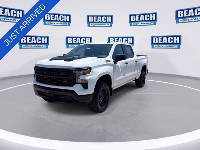 2026 Summit White Chevrolet Silverado 1500 Custom Trail Boss 4X4 Truck