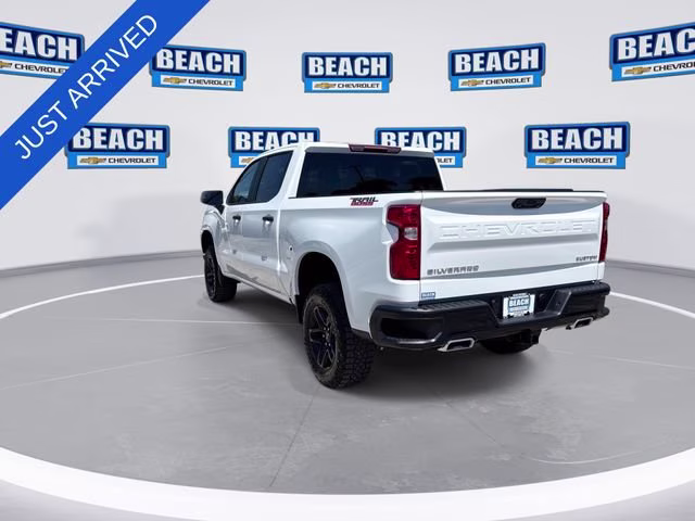 2026 Summit White Chevrolet Silverado 1500 Custom Trail Boss 4X4 Truck