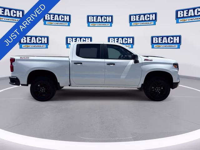 2026 Summit White Chevrolet Silverado 1500 Custom Trail Boss 4X4 Truck