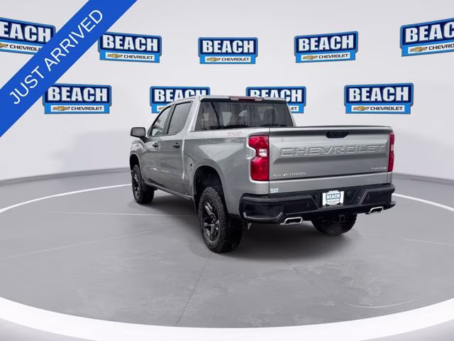 2026 Sterling Gray Metallic Chevrolet Silverado 1500 Custom Trail Boss 4X4 Truck