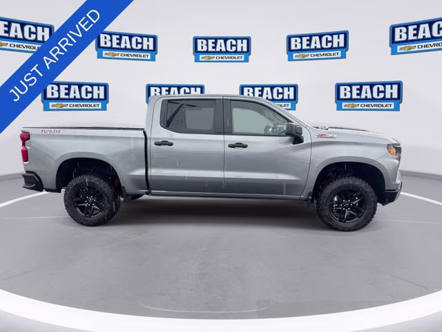 2026 Sterling Gray Metallic Chevrolet Silverado 1500 Custom Trail Boss 4X4 Truck