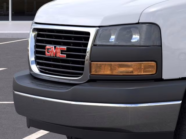 2026 Summit White GMC Savana Cutaway 3500 1WT RWD Extended Wheelbase