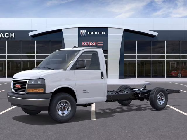 2026 Summit White GMC Savana Cutaway 3500 1WT RWD Extended Wheelbase