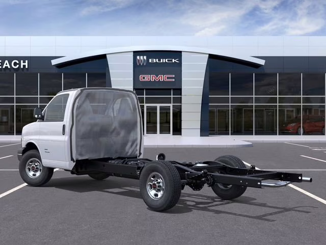 2026 Summit White GMC Savana Cutaway 3500 1WT RWD Extended Wheelbase