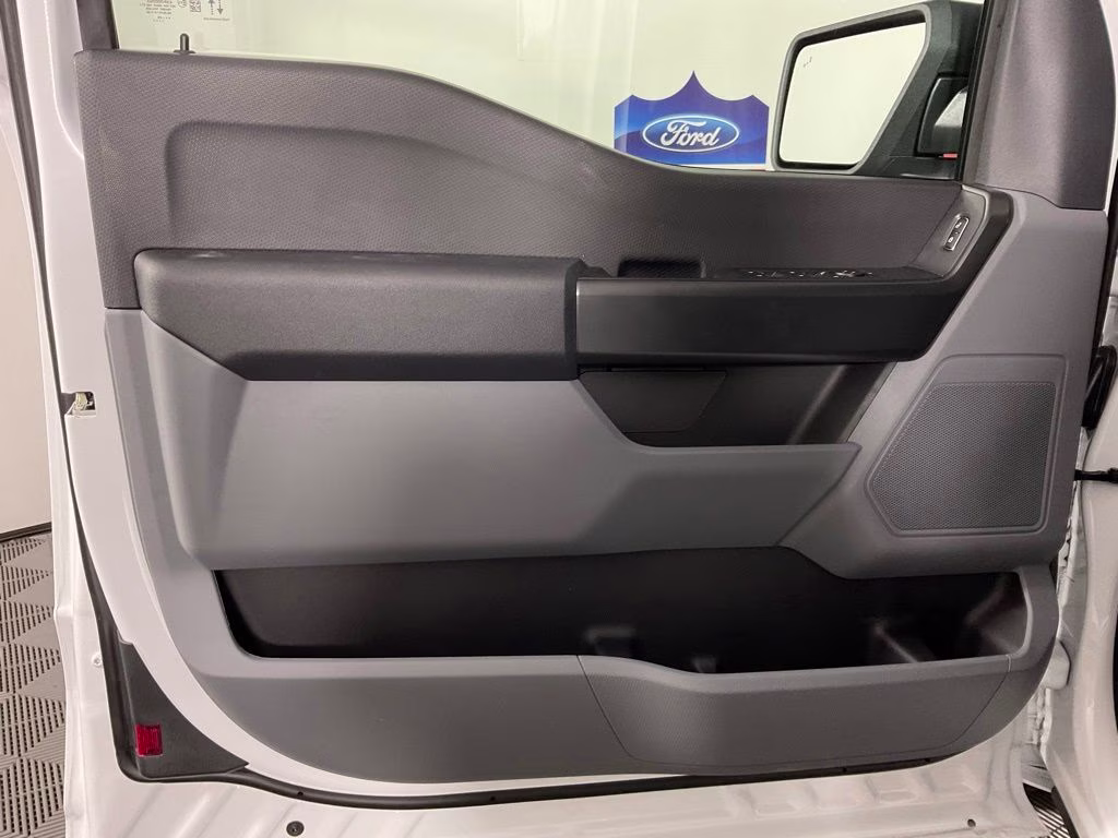 2026 Oxford White Ford F-150 XL RWD Truck