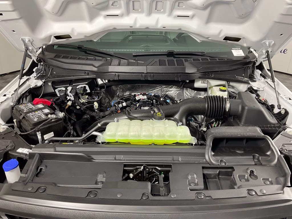 2026 Oxford White Ford F-150 XL RWD Truck