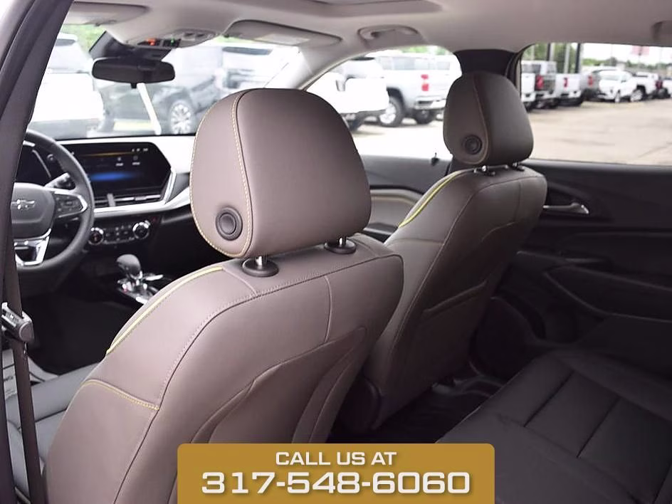 2026 White Chevrolet Trax ACTIV FWD SUV