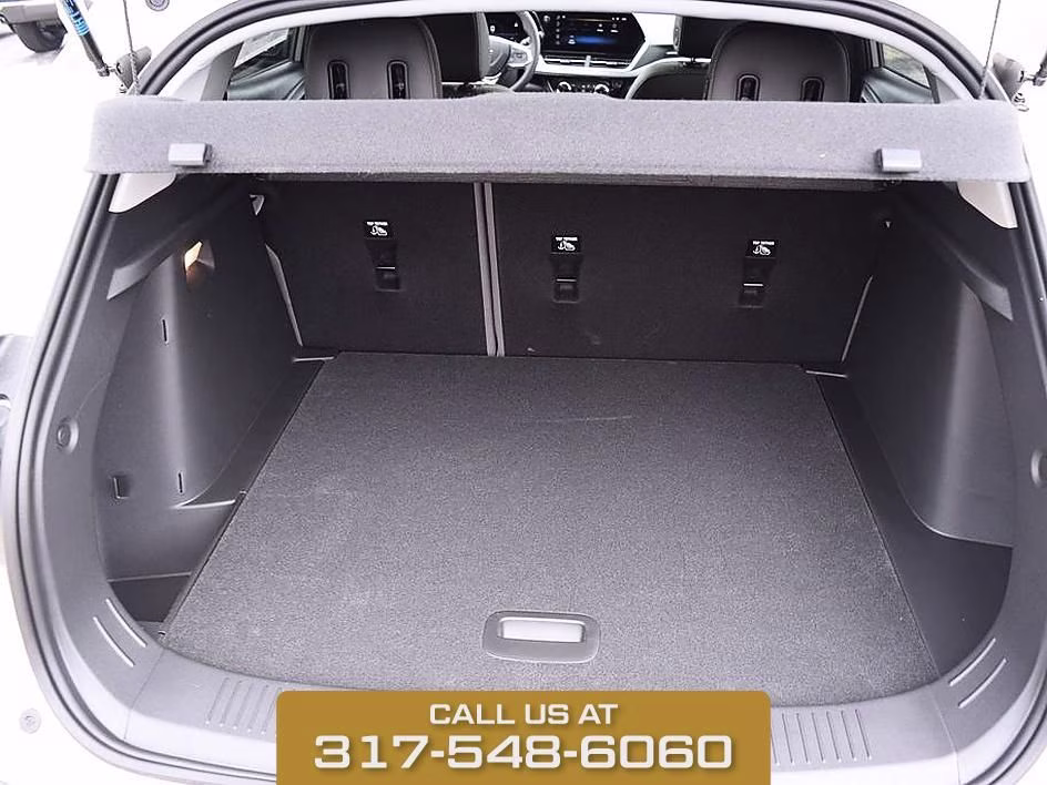 2026 White Chevrolet Trax ACTIV FWD SUV