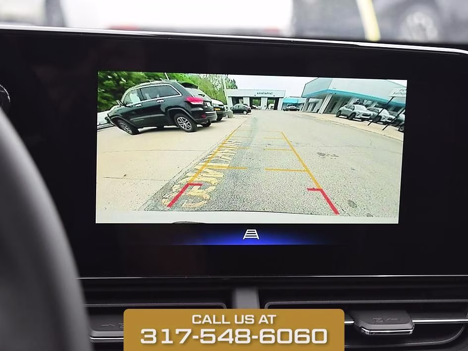 2026 White Chevrolet Trax ACTIV FWD SUV