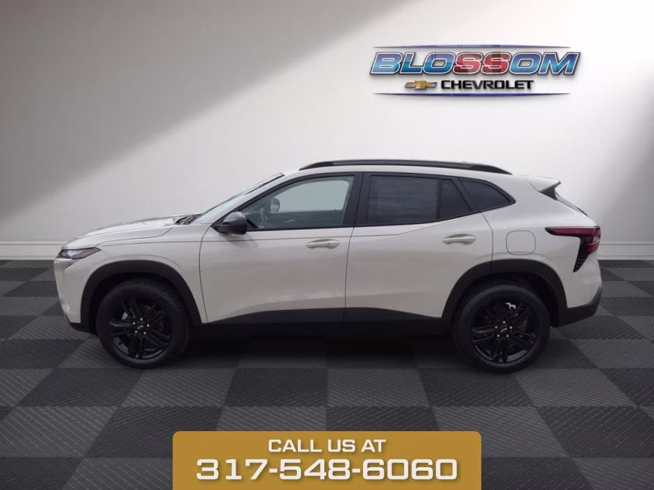 2026 White Chevrolet Trax ACTIV FWD SUV