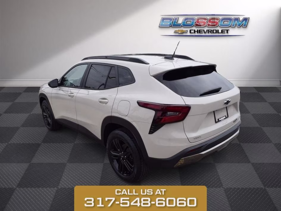 2026 White Chevrolet Trax ACTIV FWD SUV