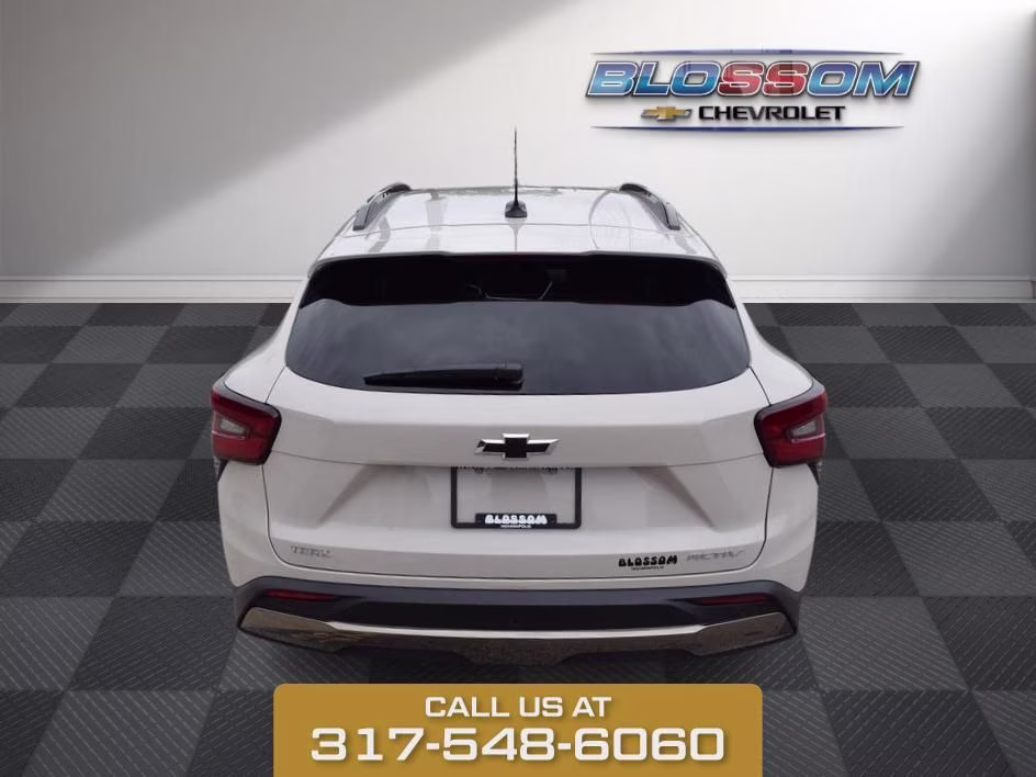 2026 White Chevrolet Trax ACTIV FWD SUV
