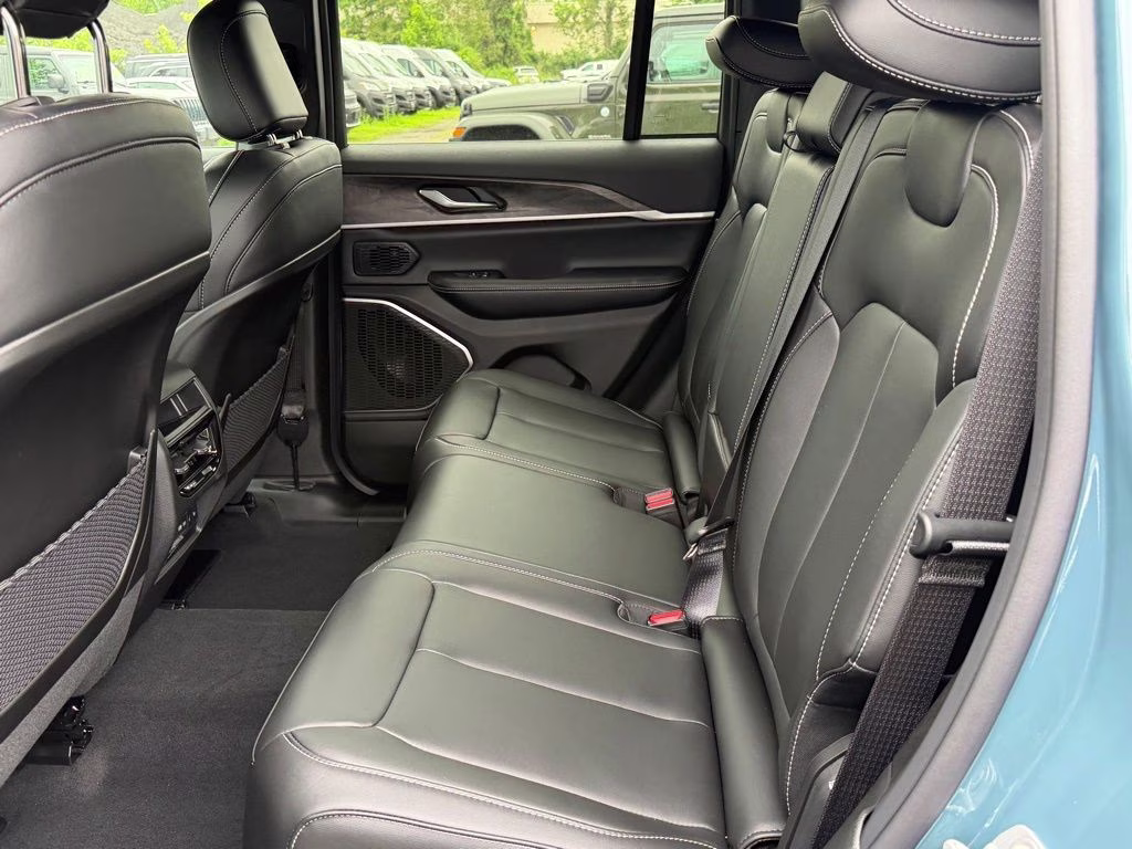 2026 Steel Blue Jeep Grand Cherokee Limited 4X4 SUV