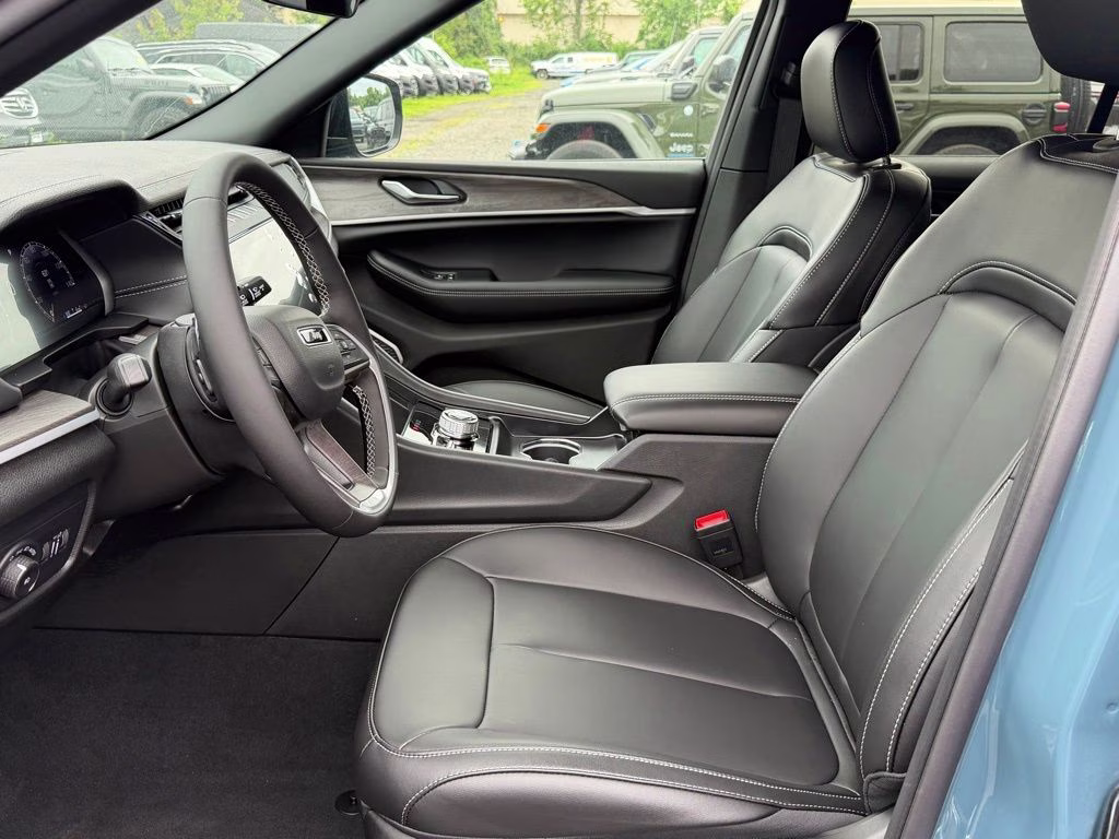 2026 Steel Blue Jeep Grand Cherokee Limited 4X4 SUV