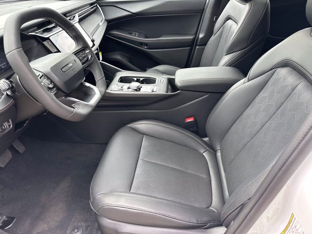 2026 Bright White Clearcoat Jeep Cherokee Overland 4X4 SUV
